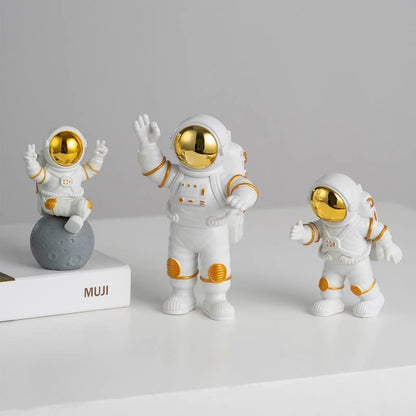 Street27® 3pcs Astronaut Figurine Home Decor Astronaut Statue