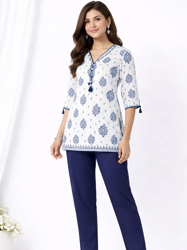 Women Regular Fit, Straight Fit Blue Cotton Blend Trousers