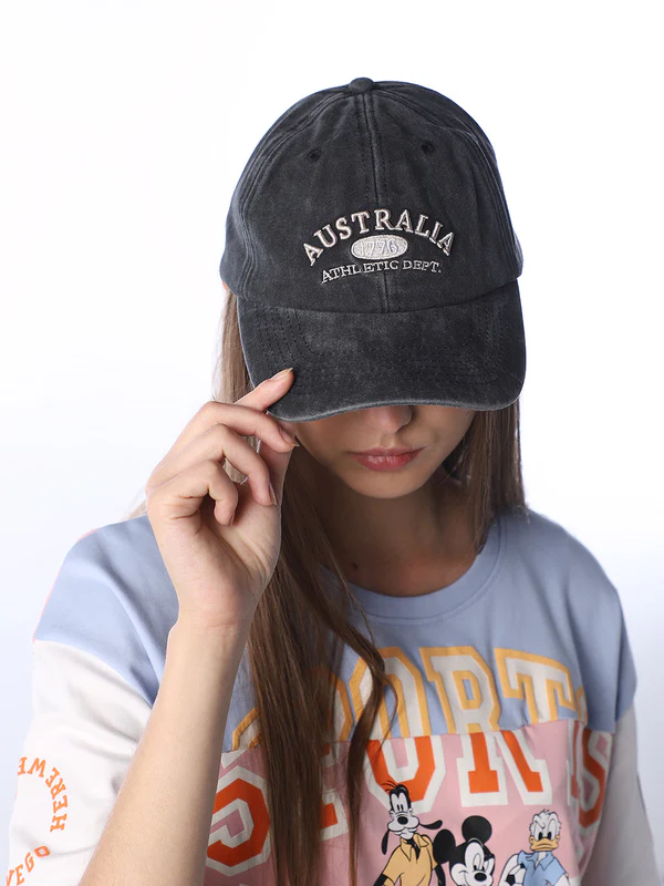 Washed embroidered twill cap